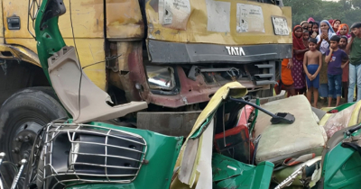 6 dead as truck crushes autorickshaw in Narsingdi